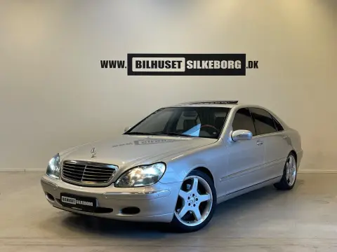 MERCEDES-BENZ S500