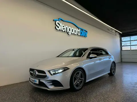 MERCEDES-BENZ A200 D