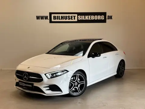 MERCEDES-BENZ A220