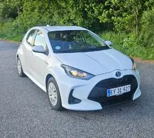 Toyota Yaris 1,5 Hybrid H1 e-CVT 5d