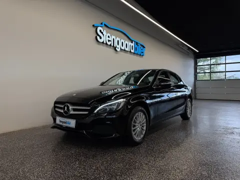MERCEDES-BENZ C200