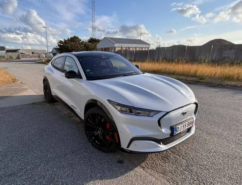 Ford Mustang Mach-E91 Extended Range AWD 5d
