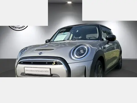 Mini Cooper SE Essential Trim