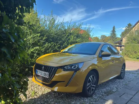 Peugeot 208 1,2 PureTech 100 Allure 5d
