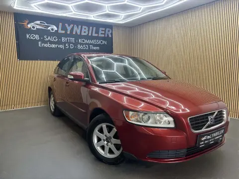 VOLVO S40