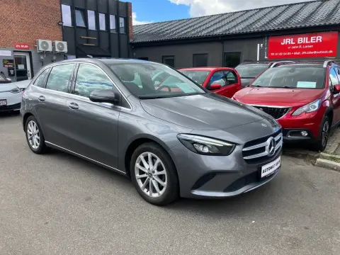 MERCEDES-BENZ B200