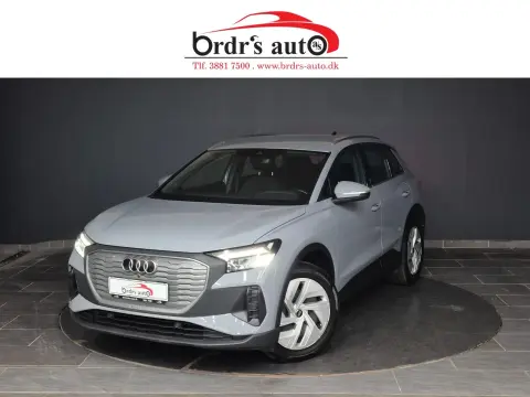 AUDI Q4