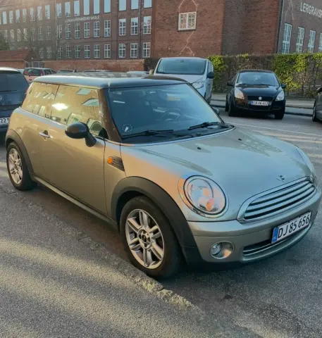 MINI Cooper 1,6 3d