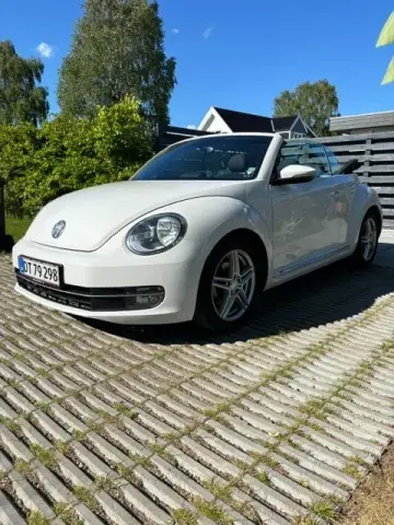 VW The Beetle 1,2 TSi 105 Design Cabriolet 2d