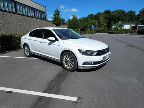 VW Passat 2,0 TDi 150 Highline DSG 4d