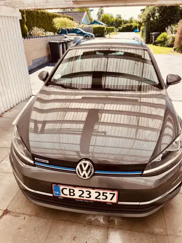 VW Golf VII 1,5 TSi 130 Comfortline Variant DSG 5d
