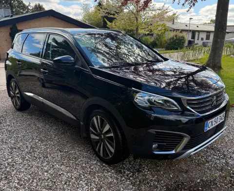 Peugeot 5008 1,2 PureTech 130 Allure EAT8 7prs 5d