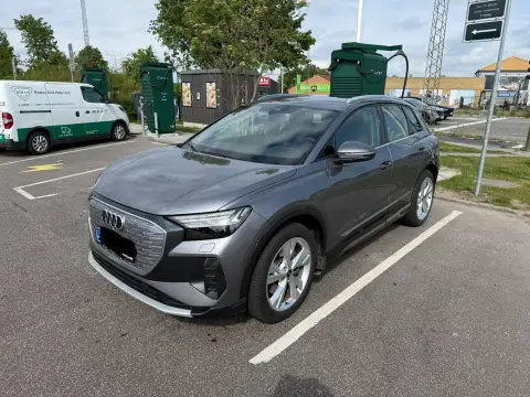 Audi Q4 e-tron 4,5 Attitude S-line quattro 5d