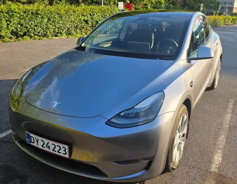 Tesla Model YLong Range AWD 5d