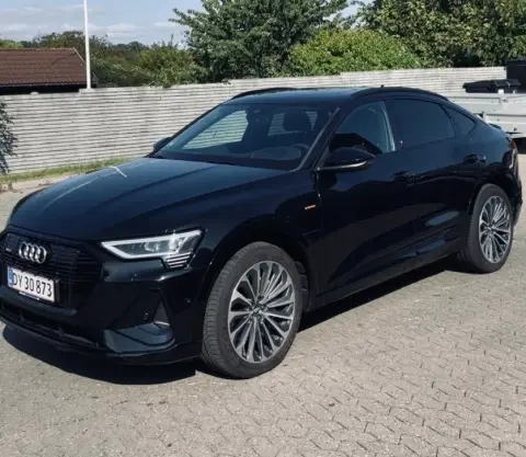 Audi e-tron 5,0 S-line Sportback quattro 5d