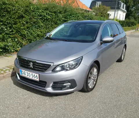 Peugeot 308 1,6 BlueHDi 120 Allure Sky SW 5d