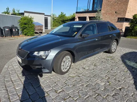 Skoda Superb 1,4 TSi 150 Active Combi 5d