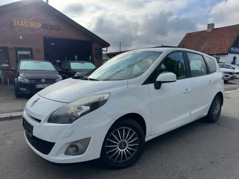 Renault Grand Scenic III 1,6 16V Expression 7prs 5d