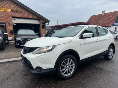 Nissan Qashqai 1,5 dCi 110 Acenta 5d