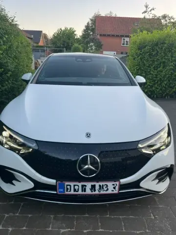 Mercedes EQE350 AMG Line 4d