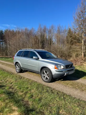 Volvo XC90 2,4 D5 185 Summum aut. AWD 5d