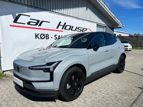 Volvo EX30 Twin Performance Plus 5d