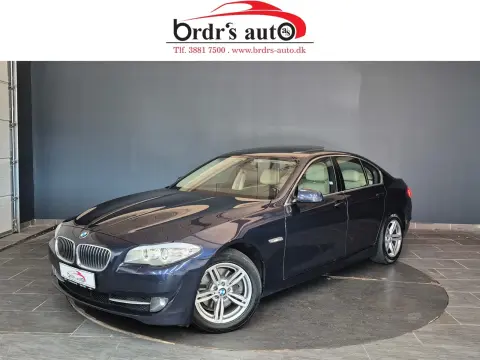BMW 523I