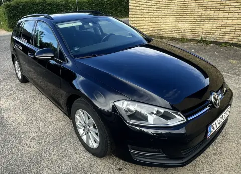 VW GOLF