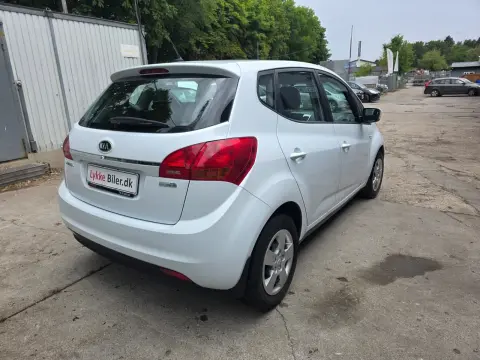 KIA VENGA