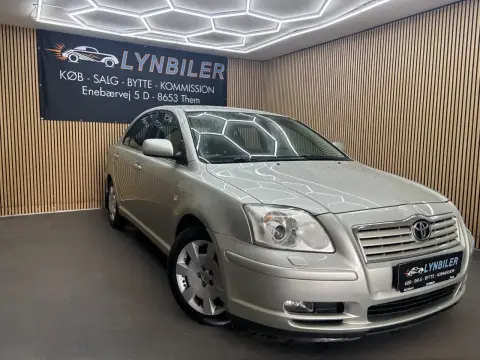 TOYOTA AVENSIS