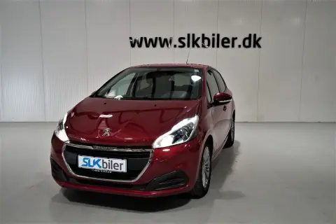 PEUGEOT 208