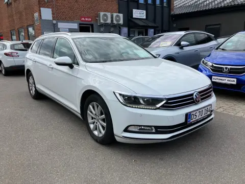 VW PASSAT