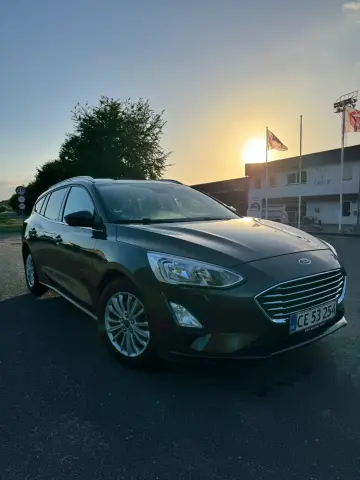 Ford Focus 1,0 EcoBoost Titanium stc. 5d